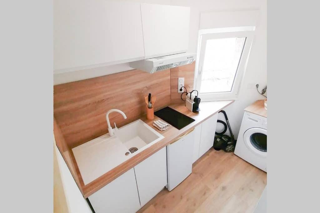 Le Cocoon / Proche Gare / Netflix Apartment Sens Bagian luar foto