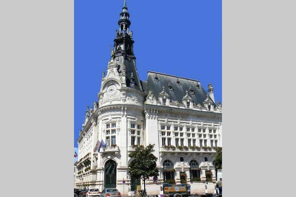 Le Cocoon / Proche Gare / Netflix Apartment Sens Bagian luar foto